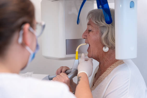 Best Weekend Emergency Dentist in Orange Grove, TX